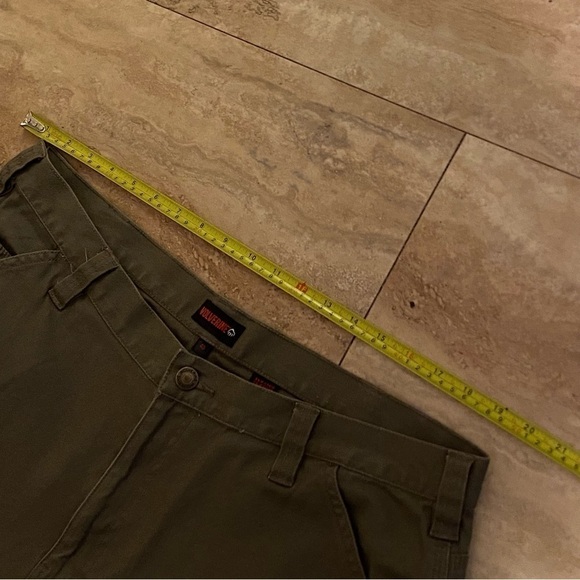 Wolverine Carpenter Shorts Mens 40 Olive Green Casual Bermuda Workwear - Picture 2 of 12